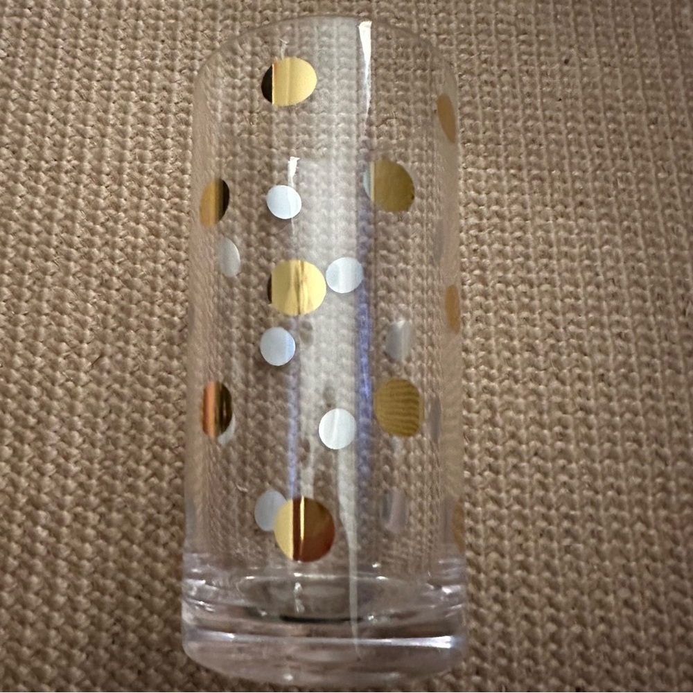Kate Spade Gold Dots Acrylic Tumblers, New! Set of 2 - Picture 6 of 10